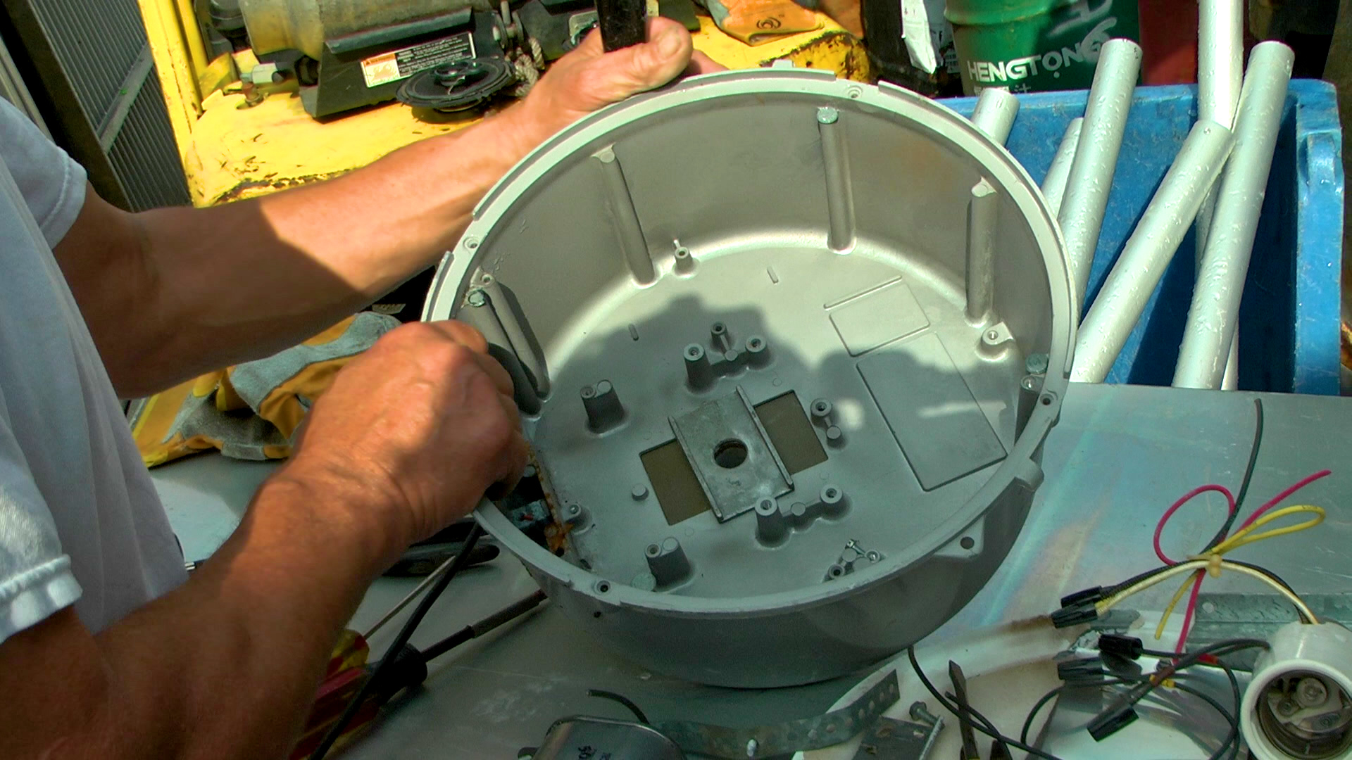 HOW TO SCRAP A LIGHTING BALLAST FOR MORE MONEY